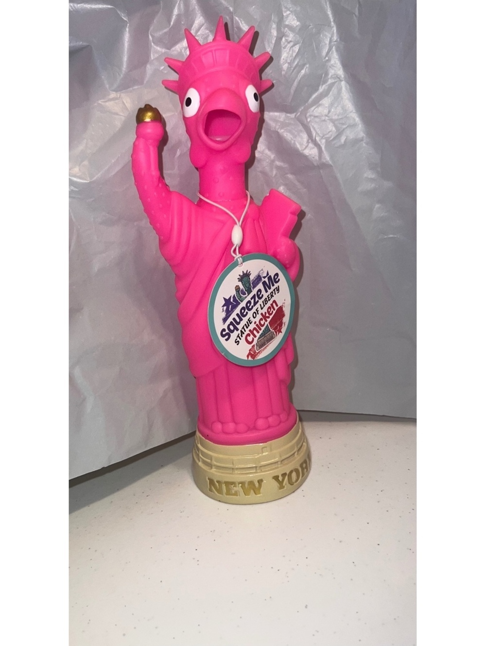 Squeeze Me Statue of Liberty Squeez Chicken 10"  Screaming  Annoying